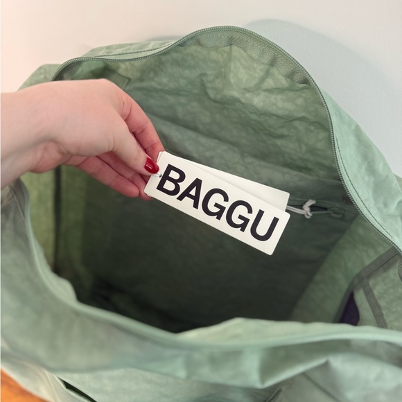 BAGGU Sea Foam Cloud Carry On - Picture 7 of 9